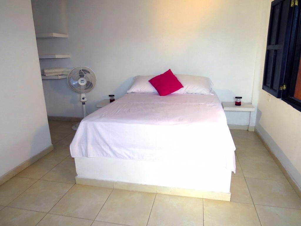 Palomino Breeze Hostal חדר תמונה