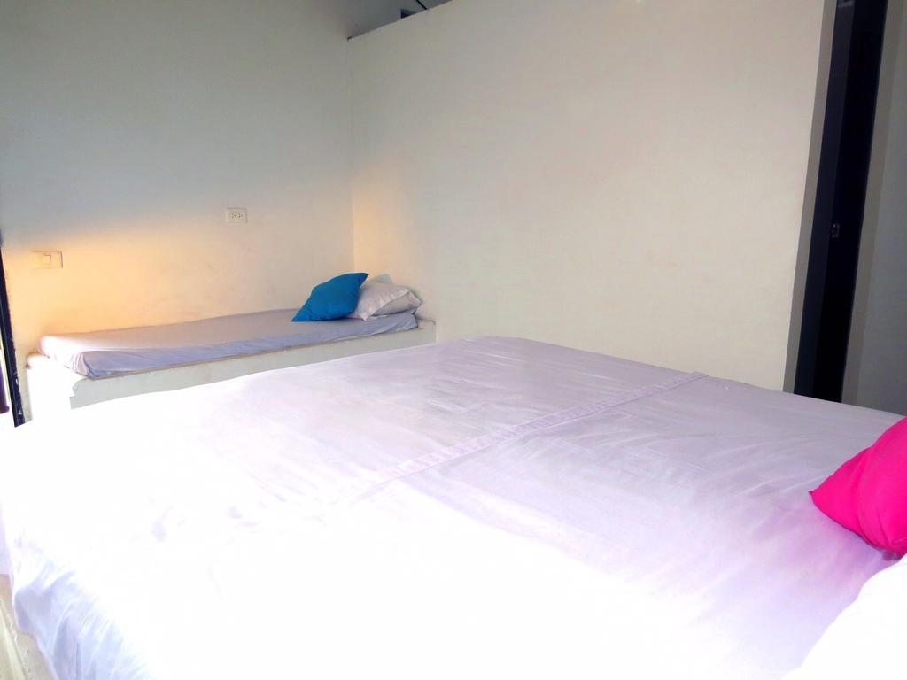 Palomino Breeze Hostal חדר תמונה