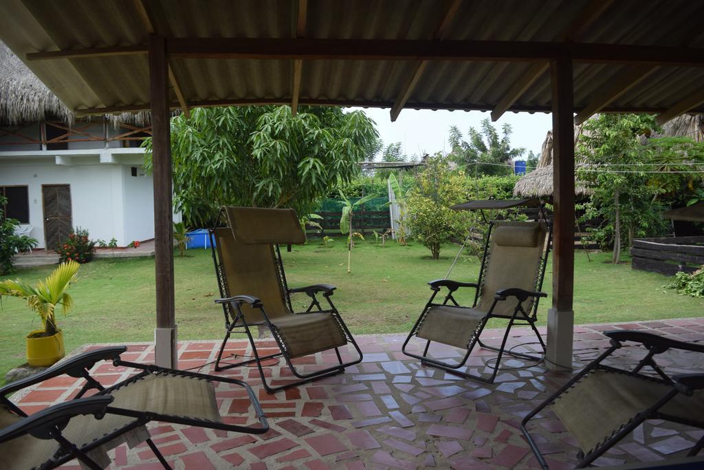 Palomino Breeze Hostal מראה חיצוני תמונה