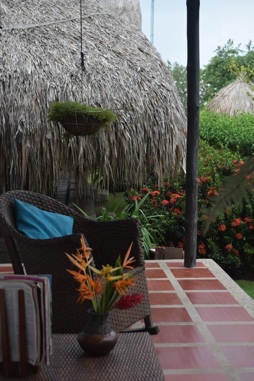Palomino Breeze Hostal מראה חיצוני תמונה